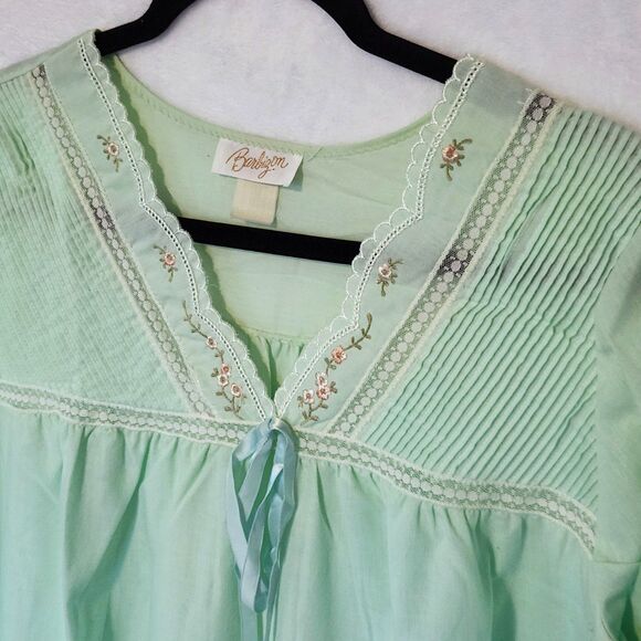 Vtg Barbizon Women's M Mint Green Thin Long Nightgown Cottagecore Embroidered - Picture 2 of 6